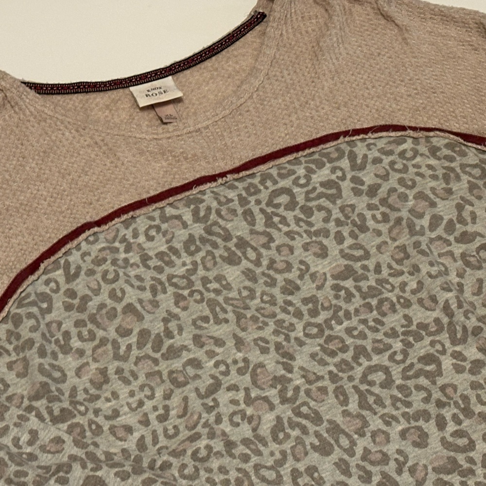 Knox‎ Rose Cream and Burgundy Leopard Print Sweater - Picture 2 of 4